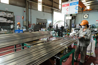 Khó có nguồn để tăng lương tối thiểu vùng