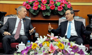 Chủ tịch Ủy ban TW MTTQ Việt Nam Nguyễn Thiện Nhân tiếp Đại sứ Hoa Kỳ Ted Osius