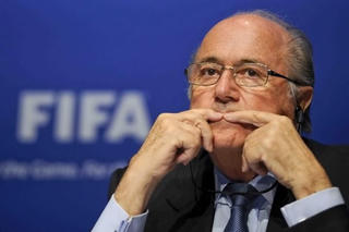 Ông Sepp Blatter rút khỏi IOC