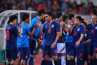 Đội trưởng Thái Lan bị treo giò sau trận hòa trước tuyển Việt Nam