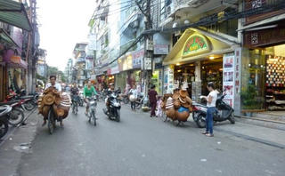 Không dễ bảo tồn phố cổ