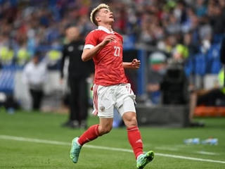 EURO 2020: Tuyển Nga phải thay một hậu vệ do dính Covid-19