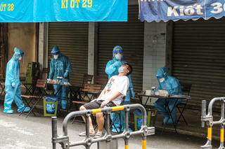 Hà Nội ứng phó việc người chưa tiêm vaccine trở về Thủ đô