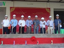 Truyền thống 'Uống nước nhớ nguồn' của người Việt Nam trên đất Lào