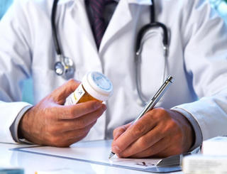 Ẩn họa khi lạm dụng kháng sinh