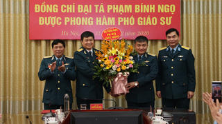 Trưởng phòng Tài chính Quân chủng Phòng không - Không quân nhận danh hiệu Phó Giáo sư