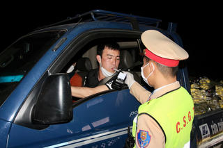 Hải Dương: Tăng cường kiểm soát 'ma men' trên QL 5