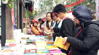 Người đọc với tác phẩm văn học