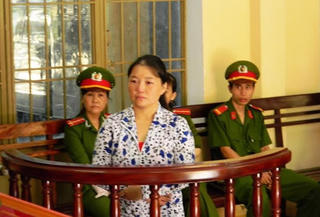 Kẻ giết chồng lãnh án 14 năm tù giam