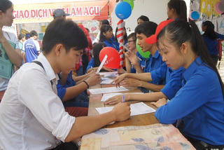 Giải quyết việc làm cho gần 800 nghìn người trong 9 tháng