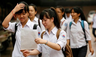 Chấm thi và xét tuyển
