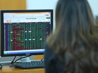 Cổ phiếu ngành chứng khoán đồng loạt tăng trong sáng 7/9