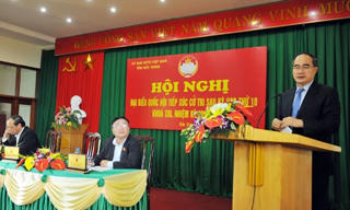 Đồng chí Nguyễn Thiện Nhân tiếp xúc cử tri tại TP Bắc Giang