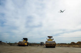 Không thể ngẫu hứng xây dựng sân bay