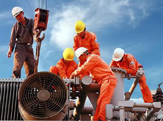9 tháng, khởi công xây dựng 113 công trình điện