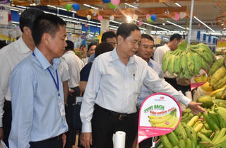 Muốn người Việt dùng hàng Việt: Cần sự vào cuộc của cả hệ thống chính trị