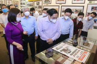 Thủ tướng Chính phủ Phạm Minh Chính thăm Bảo tàng MTTQ Việt Nam