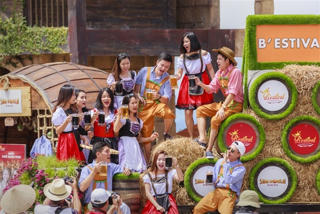 Oktoberfest Việt Nam trên đỉnh Bà Nà