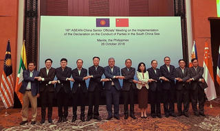 Việt Nam kêu gọi không quân sự hóa, xây dựng một COC thực chất và hiệu lực