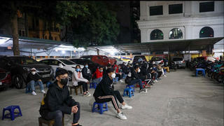 Hà Nội: Tóm gọn nhóm 'quái xế' tụ tập nẹt pô trên đường Võ Chí Công