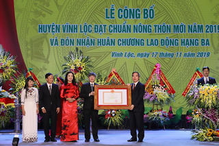 Huyện Vĩnh Lộc về đích nông thôn mới ‘ngoài kế hoạch’