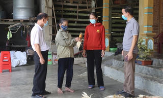 ‘Rằng qua cơn lận đận mới hiểu tận lòng nhau’