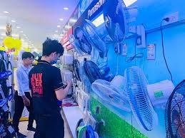 Sốt các mặt hàng điện lạnh, điện tử có tính năng diệt khuẩn