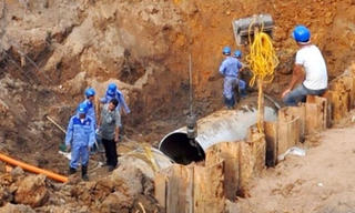Phó Thủ tướng Nguyễn Xuân Phúc chỉ đạo tạm dừng ký hợp đồng với nhà thầu Trung Quốc