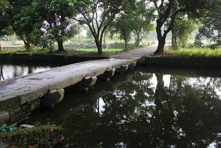 Khai quật thành cổ Luy Lâu