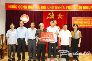 MTTQ tỉnh Bình Định ủng hộ đồng bào bão lũ miền Trung