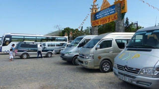 Thuê xe đi lễ đầu năm: Khan xe, đội giá