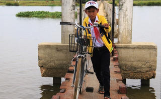 Ớn lạnh cây cầu 'tử thần'