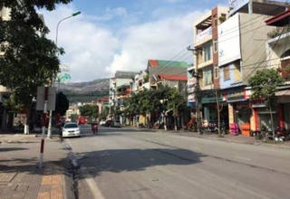 Quảng Ninh thu phí xe ôtô đỗ dưới lòng đường