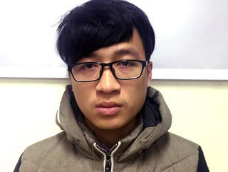 Khởi tố đối tượng lừa đảo thẻ nạp điện thoại