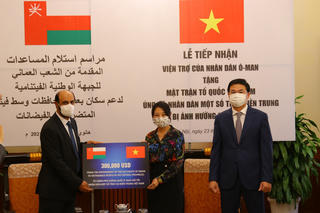 Thêm 300.000 USD hỗ trợ nhân dân miền Trung khắc phục hậu quả mưa lũ