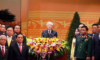 Tiểu sử các Ủy viên Bộ Chính trị khóa XII