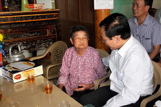 Mặt trận tỉnh Nghệ An tri ân những người có công với cách mạng