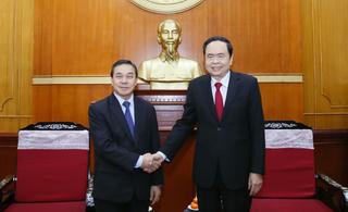Củng cố và phát triển mối quan hệ hữu nghị, hợp tác toàn diện Việt Nam-Lào
