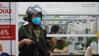 Cảnh sát bất ngờ khám xét chuỗi nhà thuốc tây lớn nhất Đồng Nai