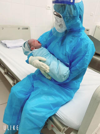 Những em bé ra đời trong hoàn cảnh đặc biệt
