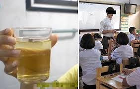 [VIDEO] Thầy giáo pha nước tiểu ép học sinh uống chữa bệnh