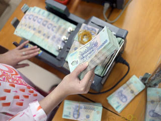 Cải cách nguồn thu, giảm áp lực cho ngân sách