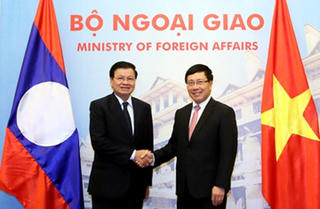 Đề nghị Chính phủ Lào tạo điều kiện về quốc tịch cho Việt kiều