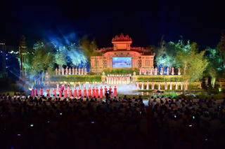 Khai mạc Festival nghề truyền thống Huế lần thứ 8