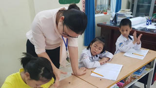 Trẻ khuyết tật có thể được nhập học ở tuổi cao hơn so với quy định