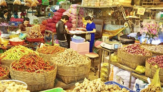 Hàng nông sản qua chợ đầu mối 'chuẩn': Sẽ không còn rẻ như… cho