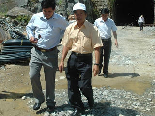 Chủ tịch tỉnh Kon Tum xin từ nhiệm