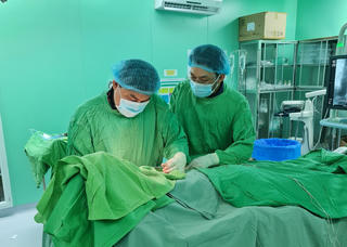 Cụ ông 100 tuổi có nhịp tim siêu chậm vừa được cứu 