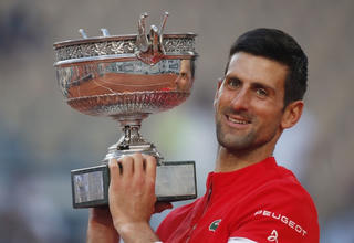 Djokovic được dự Roland Garros