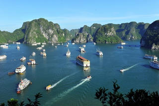 [ẢNH]: Ngắm vịnh Hạ Long